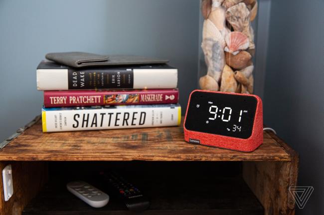 Lenovo Smart Clock Essential与Alexa评论:根本不是必要的