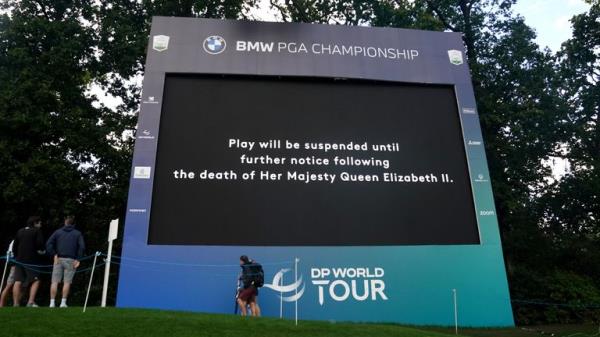 A screen displays a message that play has been suspended following the announcement of the death of Queen Elizabeth II, during day one of the BMW PGA Champio<em></em>nship at Wentworth Golf Club, Virginia Water. Picture date: Thursday September 8, 2022.
Read less