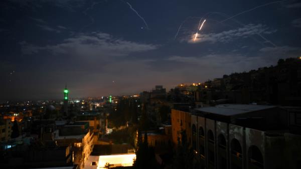 以色列袭击叙利亚西部军事设施:报道